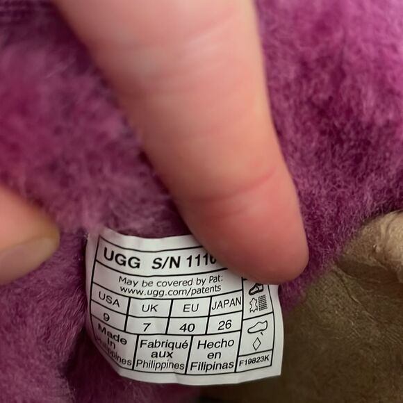 UGG Classic Ultra Mini Booties Mangosteen USA Women Size 9/UK 7/EU 40 - Picture 14 of 15